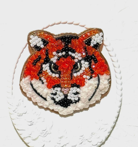Handmade Beaded Tiger Brooch: Crystal Embroidered Animal Pin