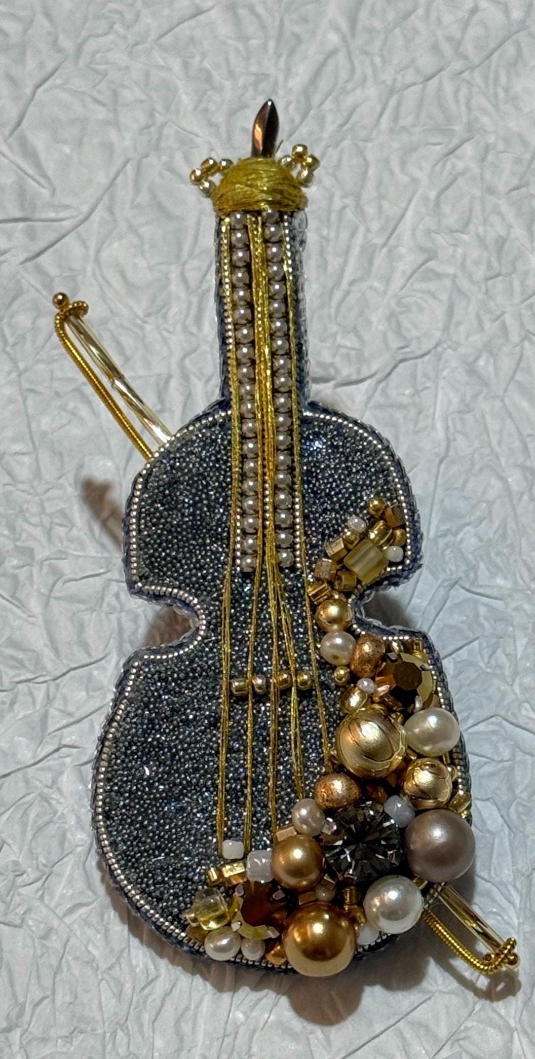 Handmade Silver Violin Brooch: Beaded Music Lover Pin