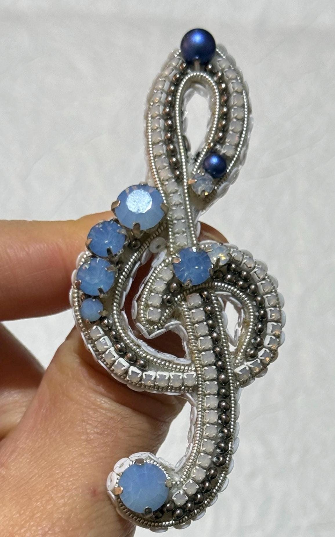 Handmade Beaded Treble Clef Brooch: Blue Silver Music Jewelry