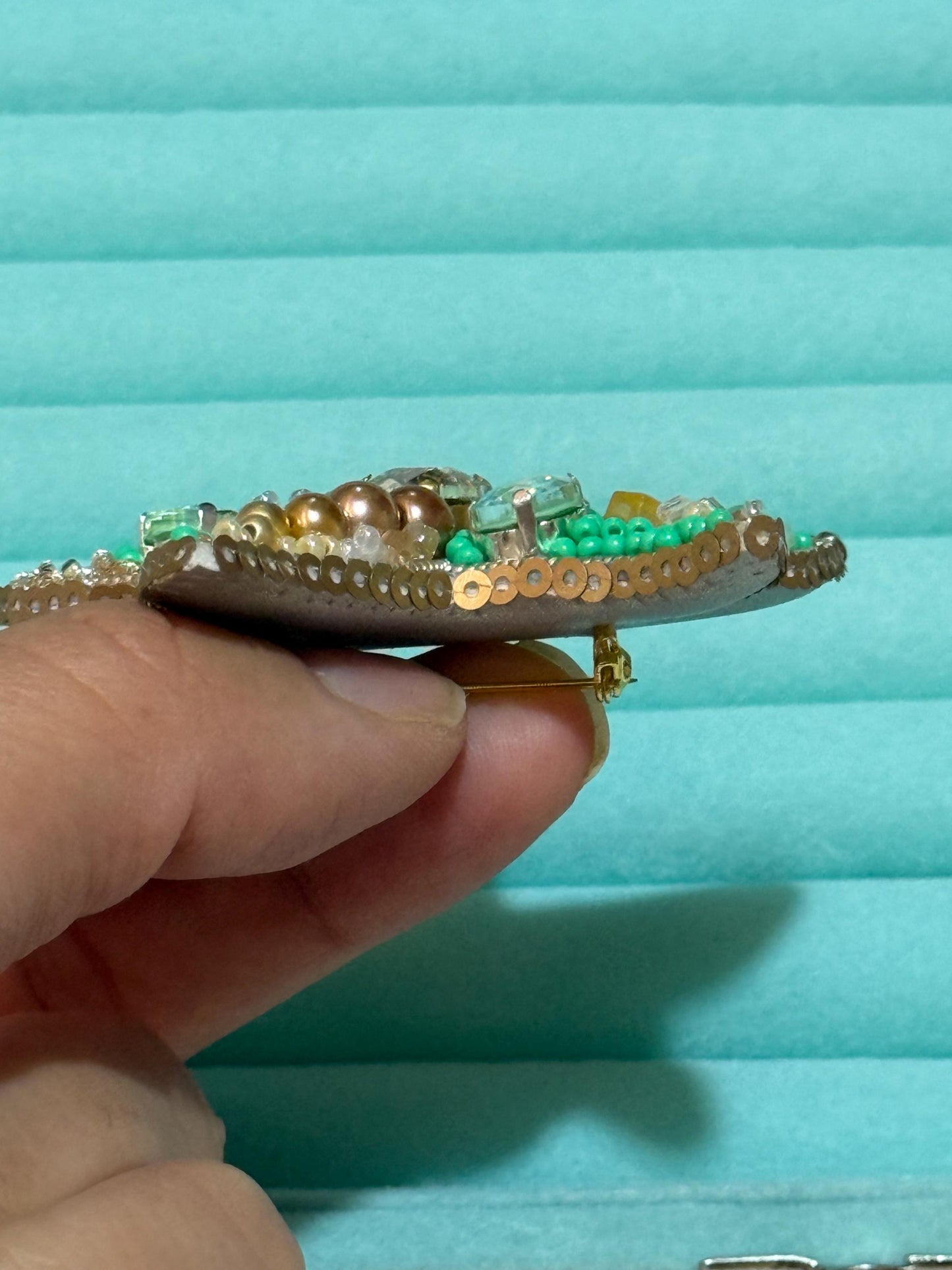Handmade Starfish Brooch Beaded Pin in Turquoise Gold | Ocean-Inspired Jewellery | Summer Beach Gift | Coastal Fashion Accessory