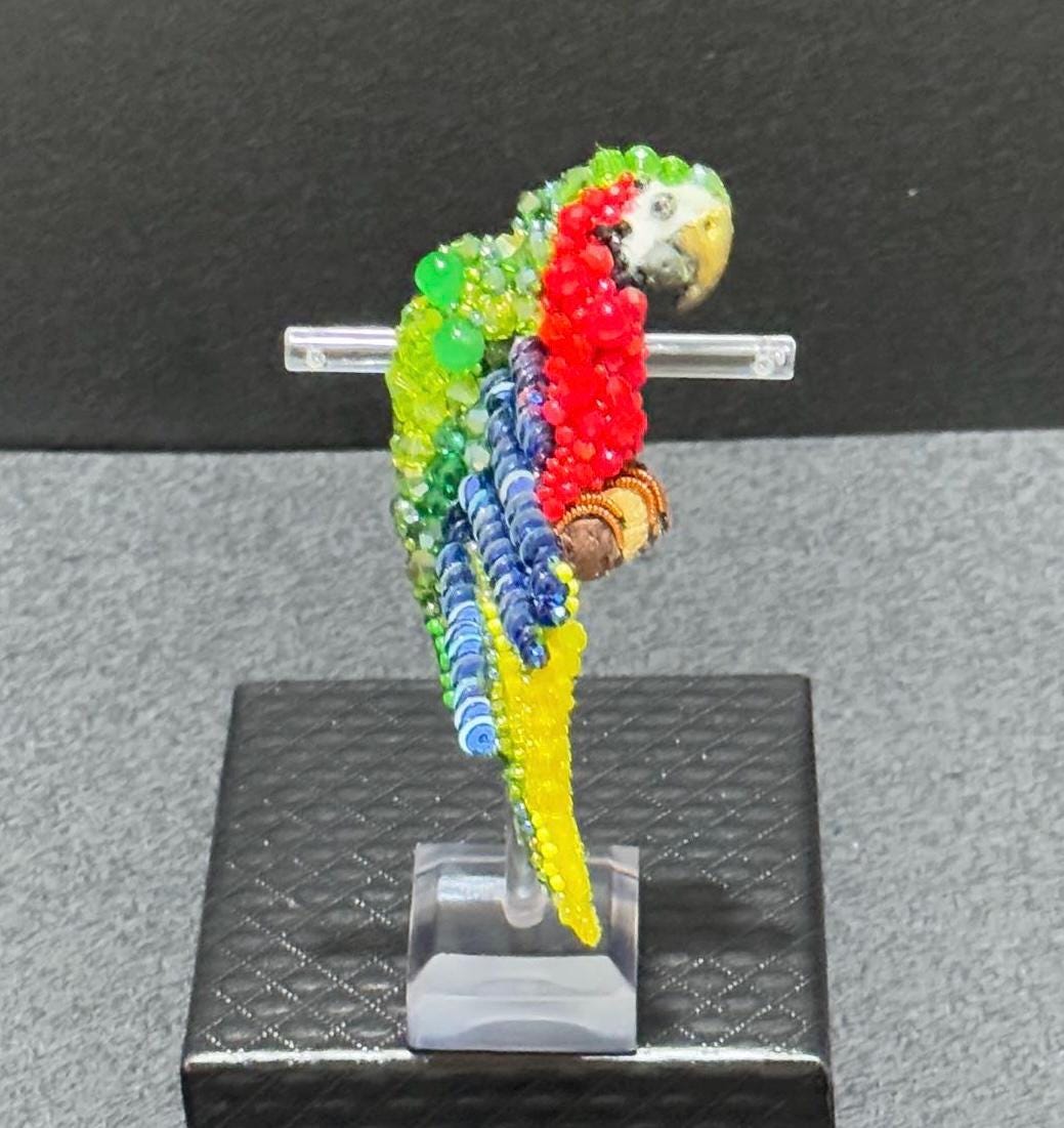 Handmade Parrot Beaded Brooch - Vibrant Tropical Bird Jewelry Pin