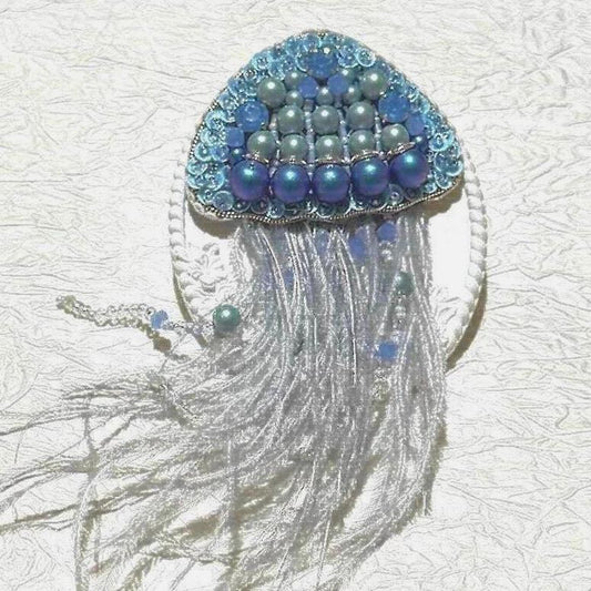 Handmade Beaded Jellyfish Brooch: Ocean-Inspired Nautical Pin