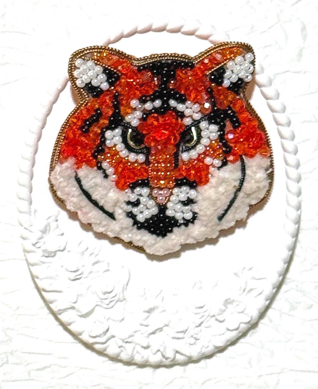 Handmade Beaded Tiger Brooch: Crystal Embroidered Animal Pin