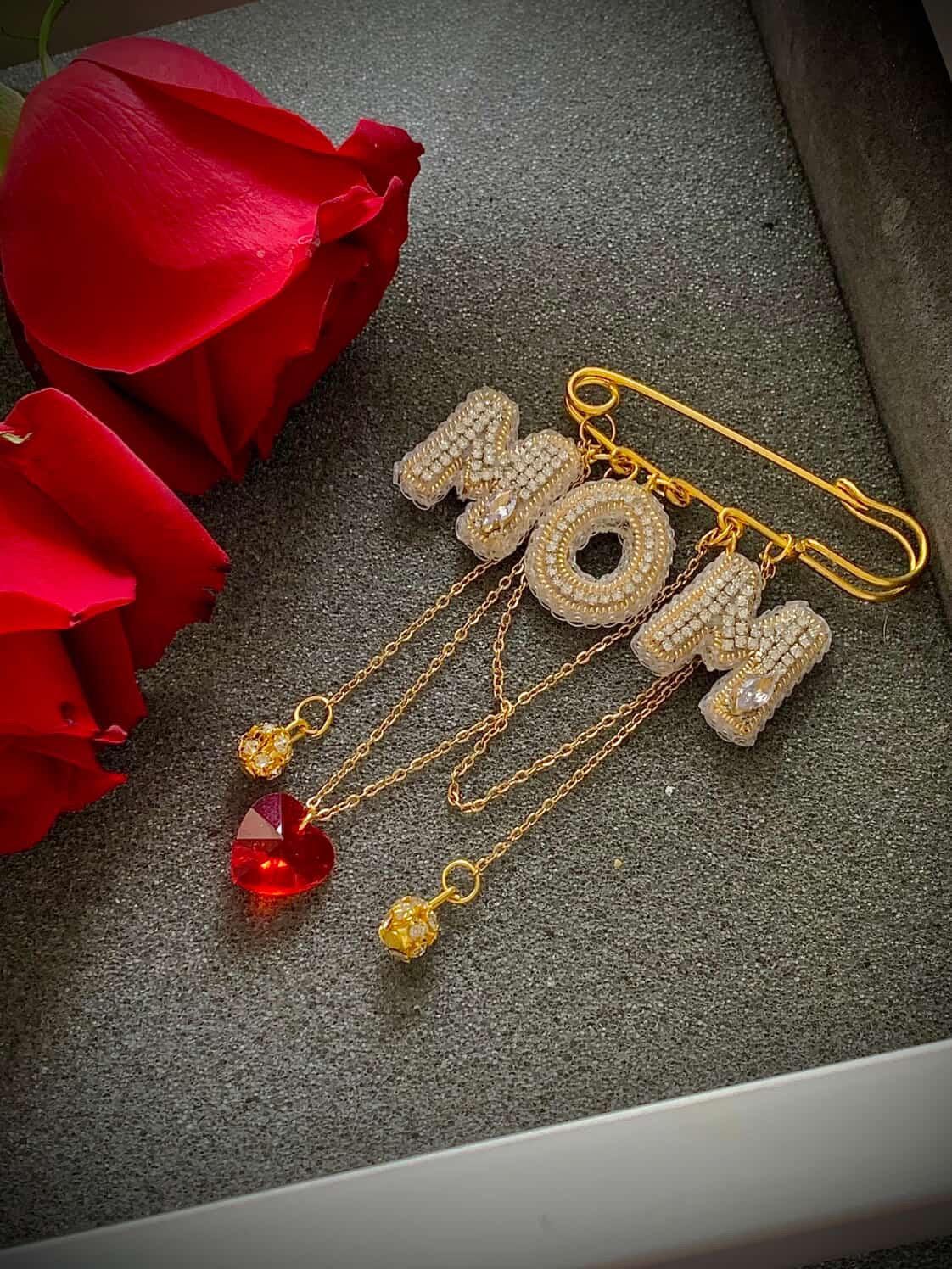 Handmade Beaded MOM Brooch – Crystal Heart, Gold Tone Pin