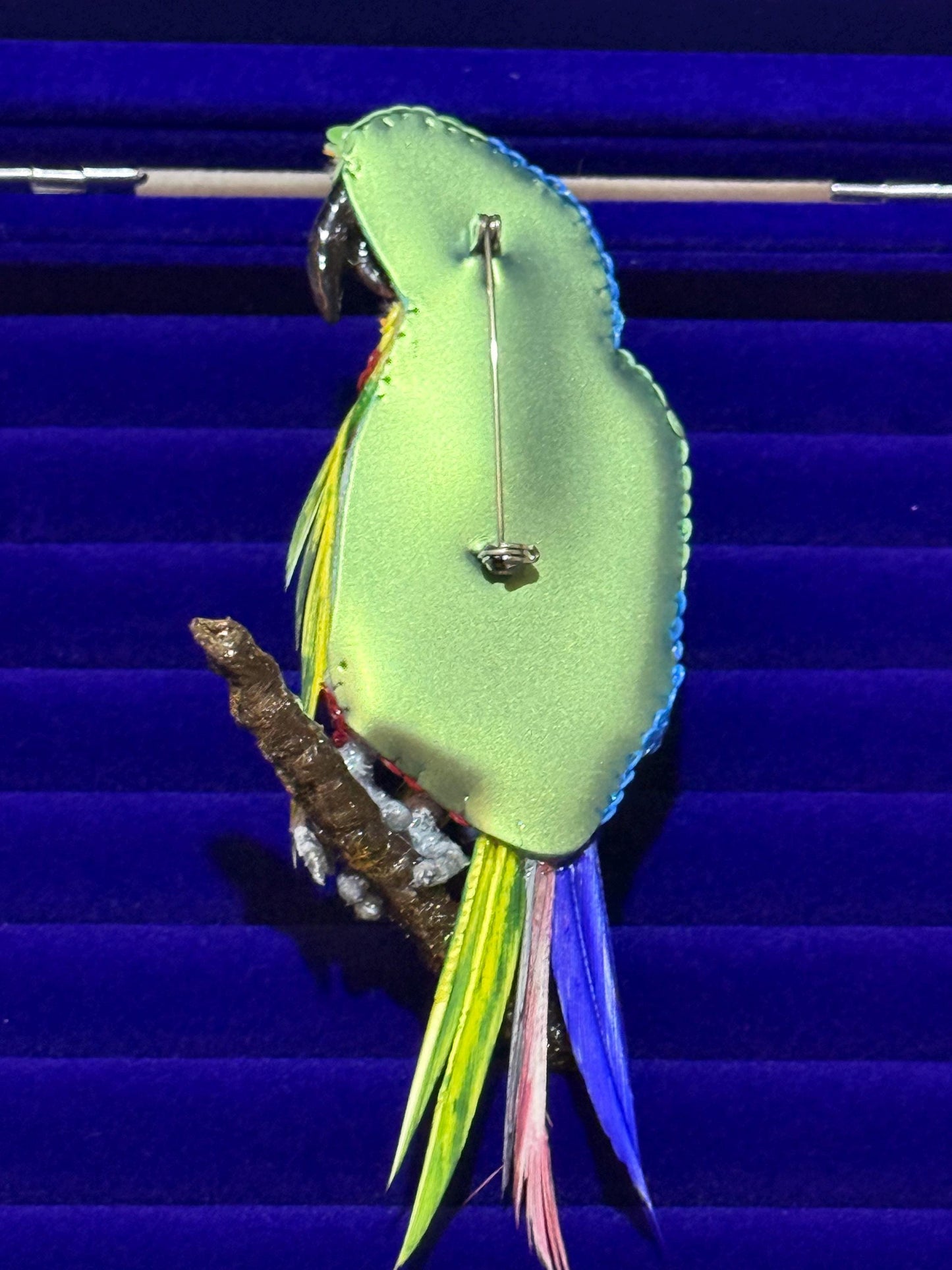 Handmade Beaded Parrot Brooch – Sequin & Crystal Bird Pin