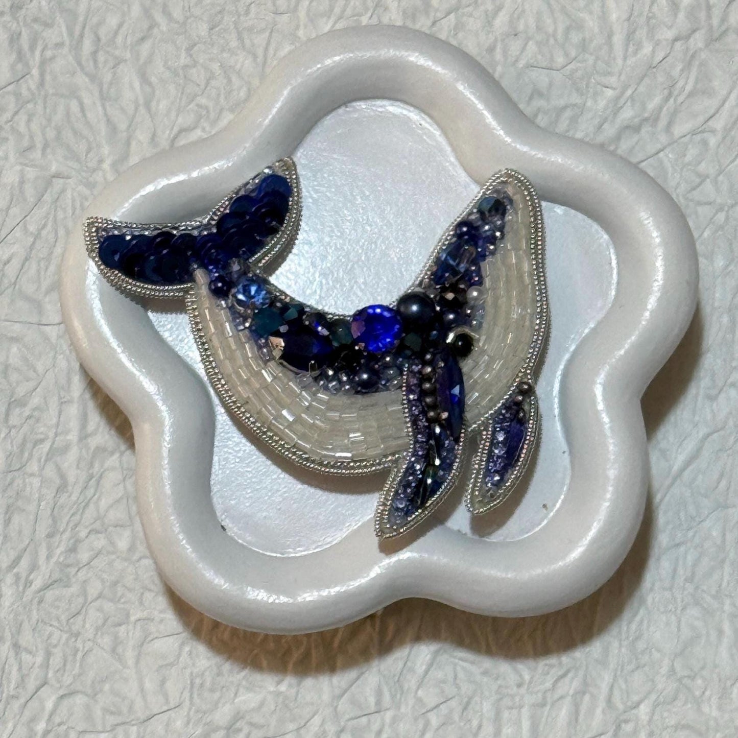 Handmade Beaded Whale Tail Brooch: Ocean-Inspired Crystal Pin