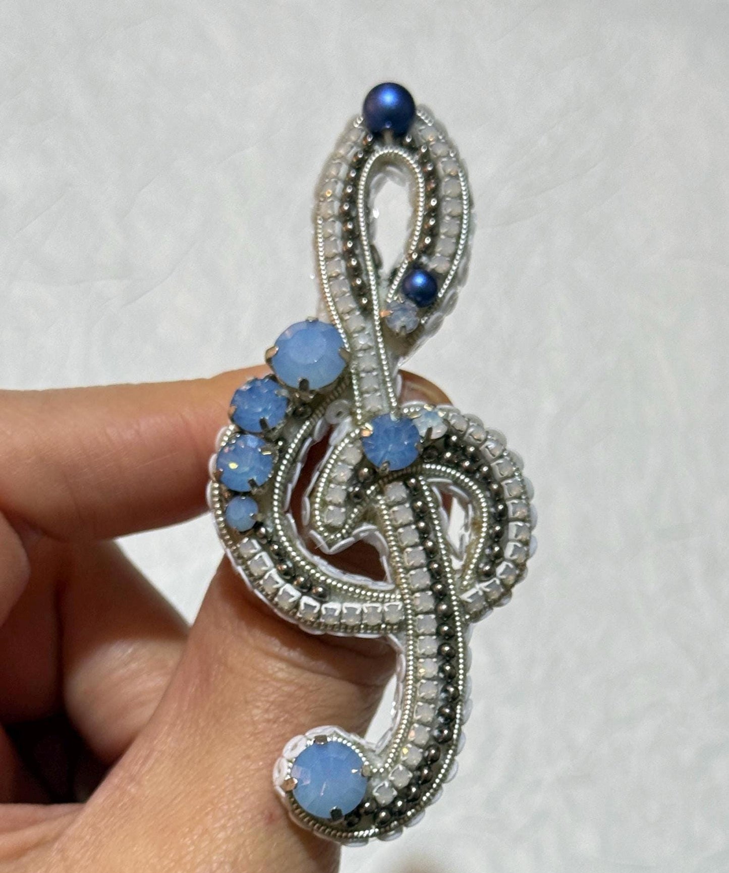 Handmade Beaded Treble Clef Brooch: Blue Silver Music Jewelry