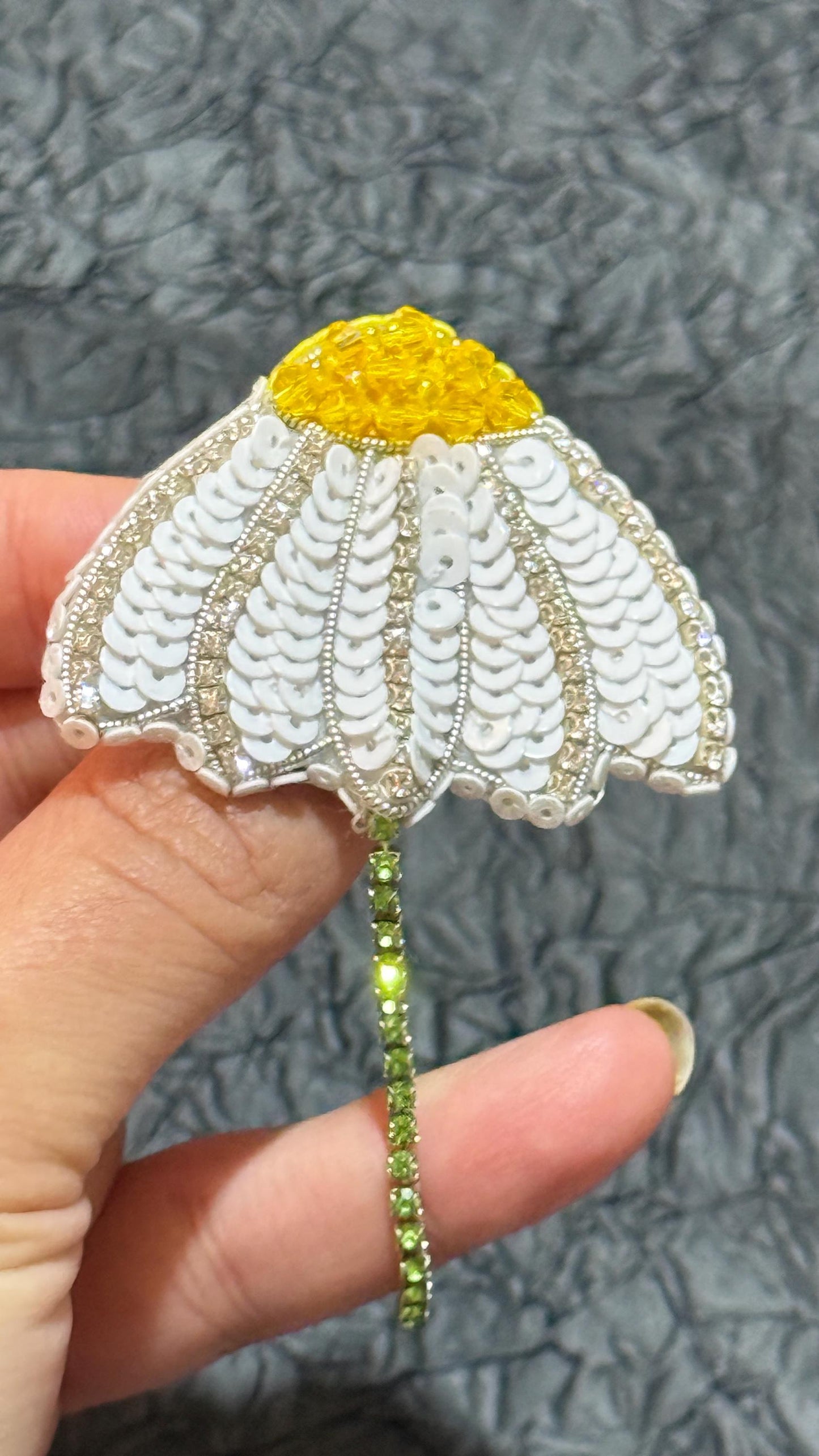 Handmade Beaded Chamomile Brooch: Sequined Floral Pin