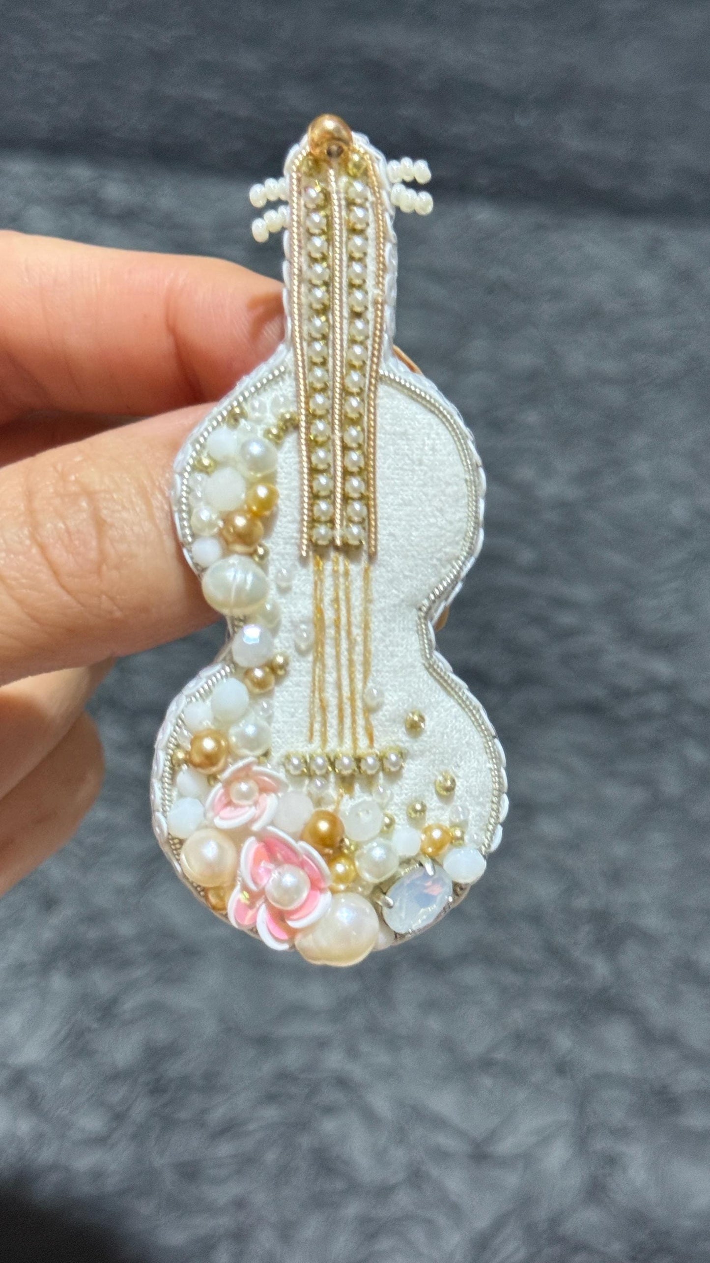 Handmade Beaded Violin Brooch: Pearl & Crystal Musical Pin