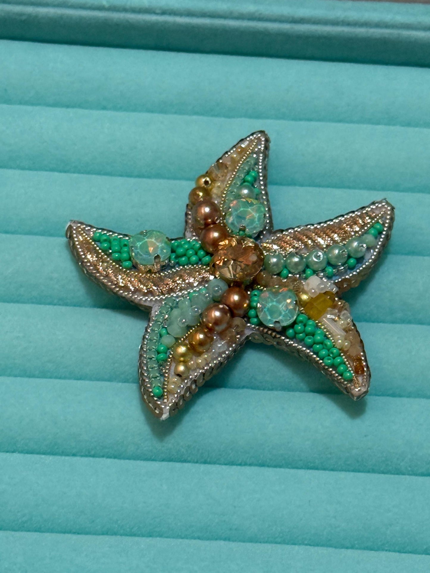 Handmade Starfish Brooch Beaded Pin in Turquoise Gold | Ocean-Inspired Jewellery | Summer Beach Gift | Coastal Fashion Accessory