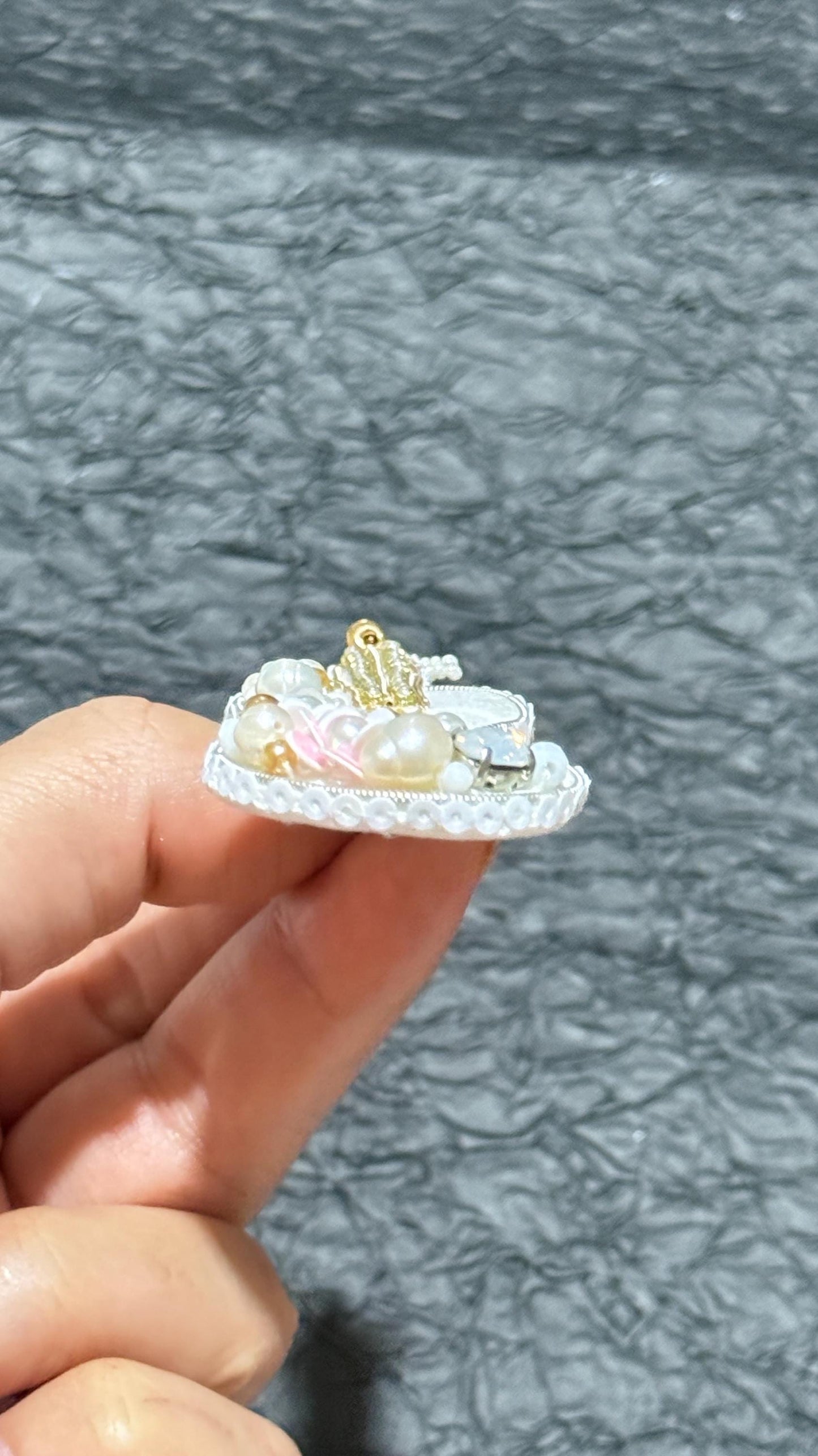 Handmade Beaded Violin Brooch: Pearl & Crystal Musical Pin