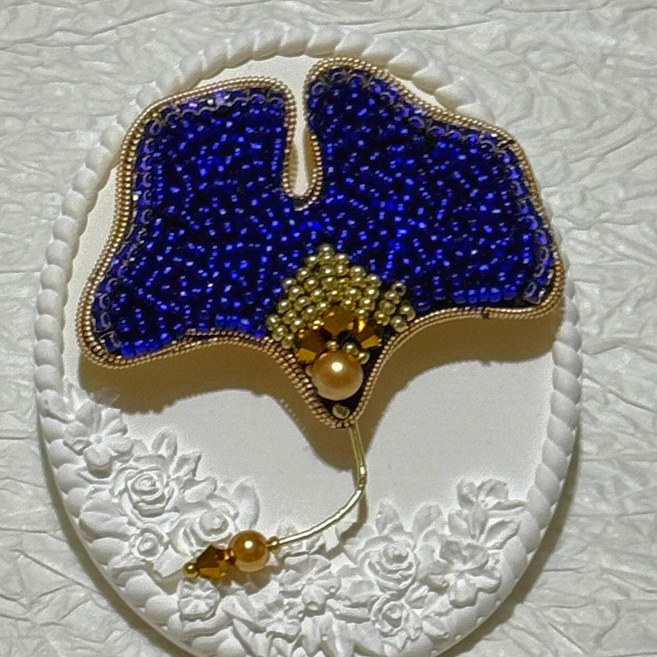 Handmade Blue Beaded Ginkgo Leaf Brooch - Elegant Accessory