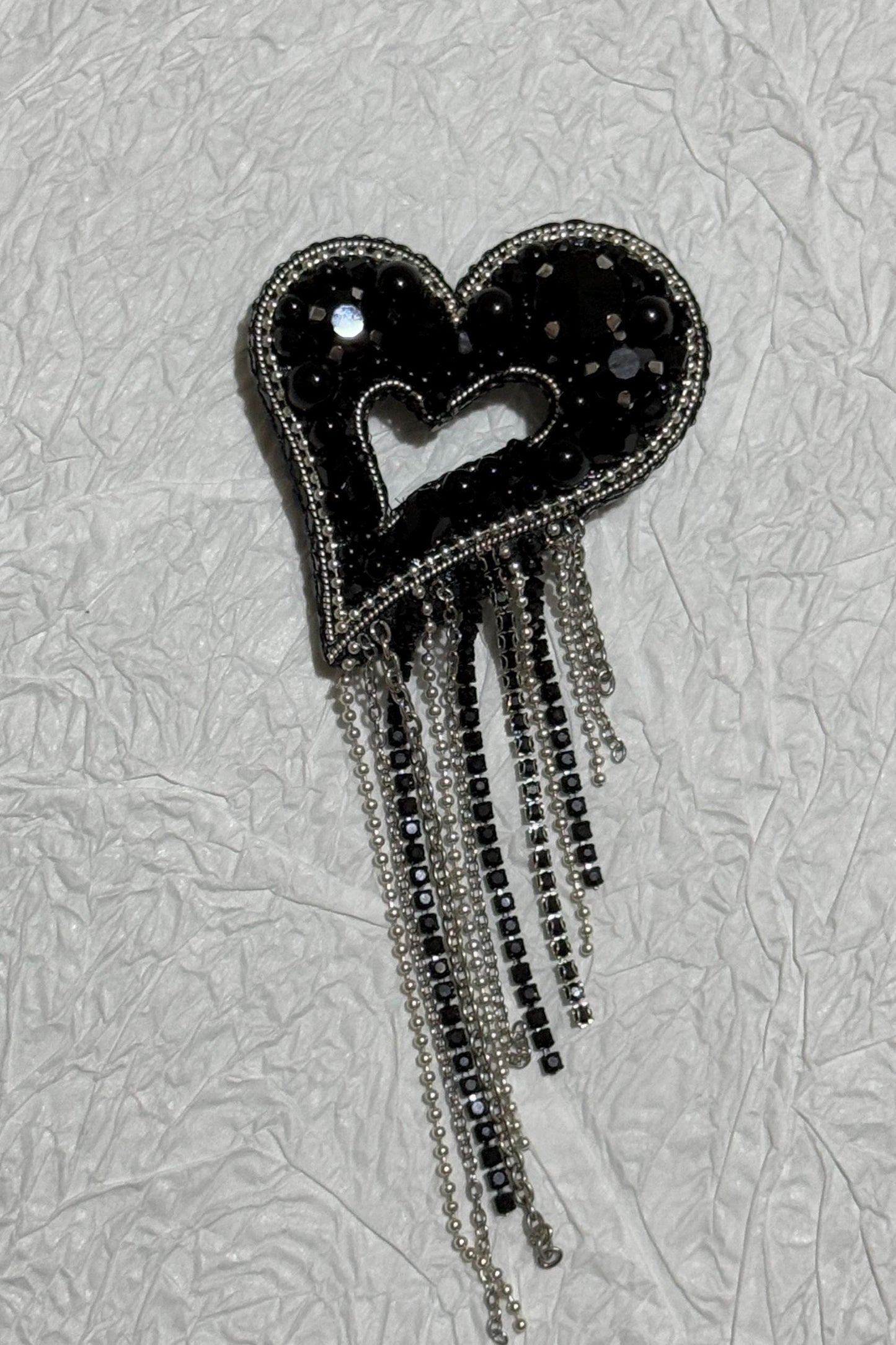 Handmade Black Heart Brooch – Gothic Beaded Crystal Pin – Statement Love Brooch – Romantic Valentine’s Gift – Dark Aesthetic Jewelry