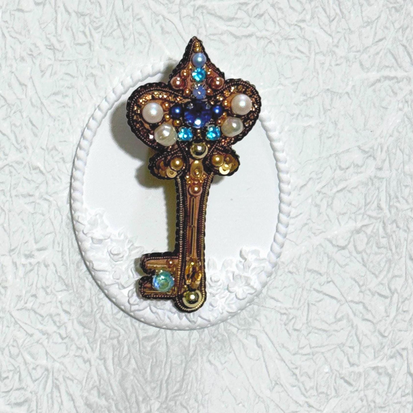 Handmade Beaded Key Brooch: Vintage-Inspired Pearl & Crystal Pin