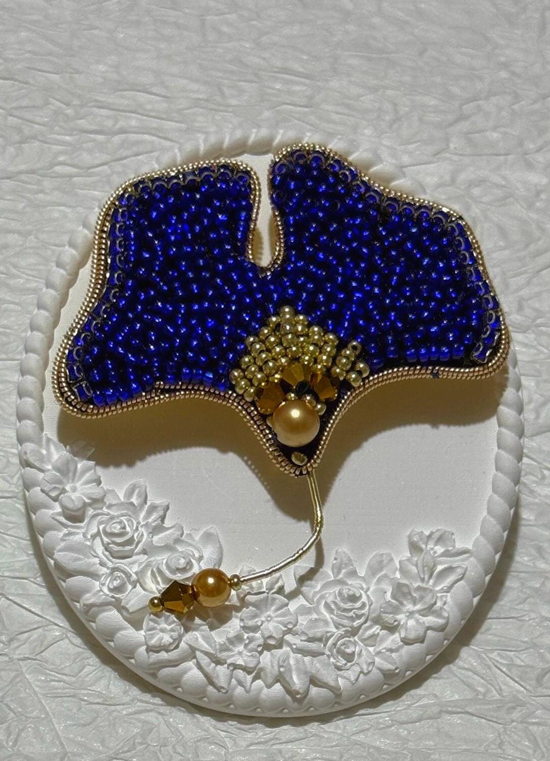 Handmade Blue Beaded Ginkgo Leaf Brooch - Elegant Accessory