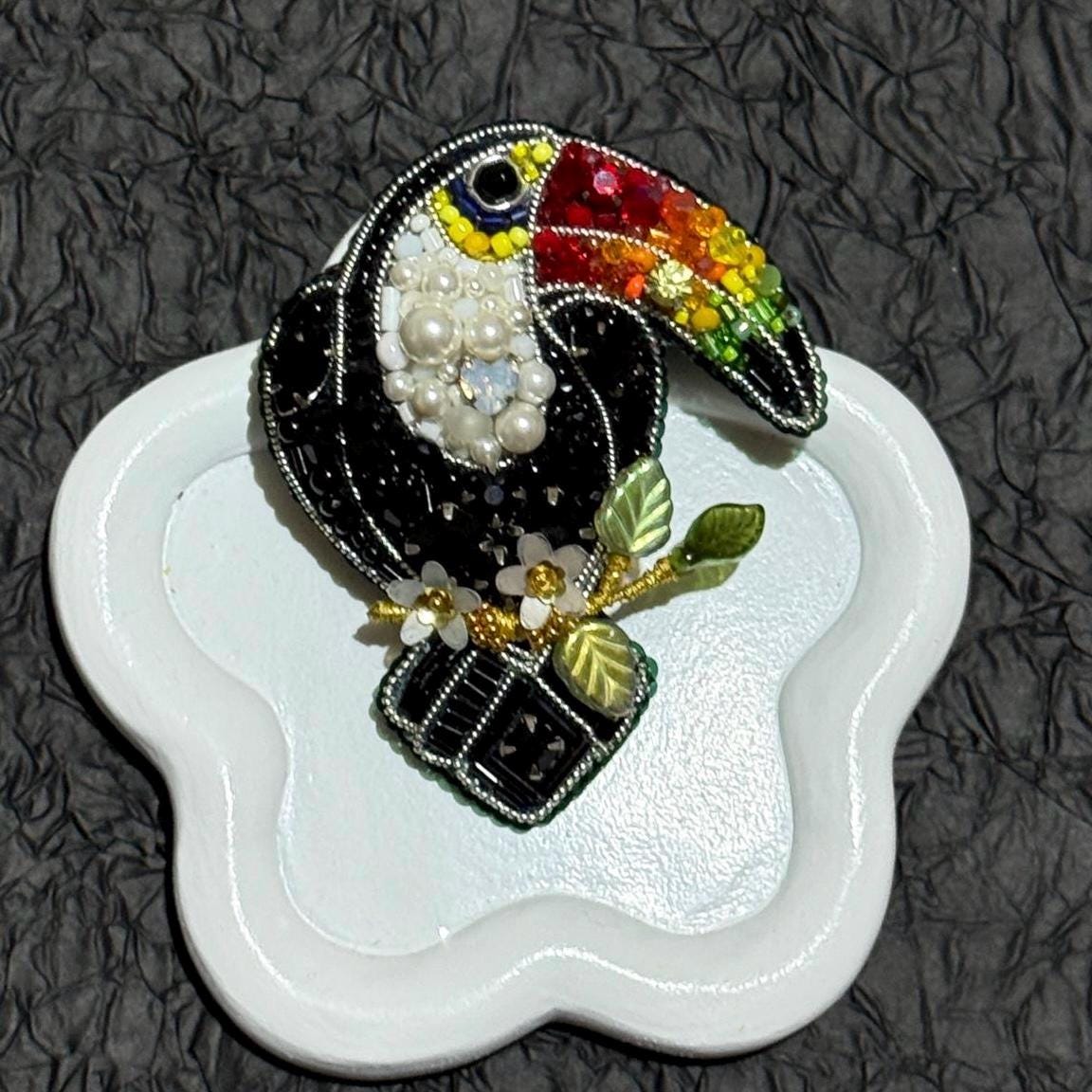 Handmade Beaded Toucan Brooch: Colorful Tropical Bird Pin