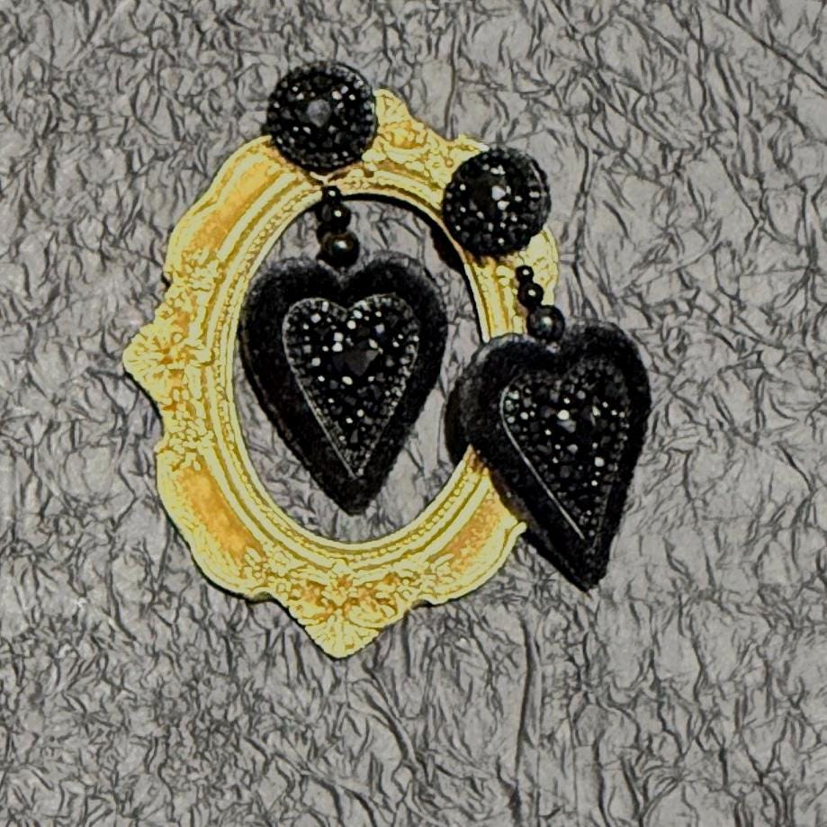 Handmade Black Velvet Heart Dangle Earrings: Gothic Beaded Jewelry