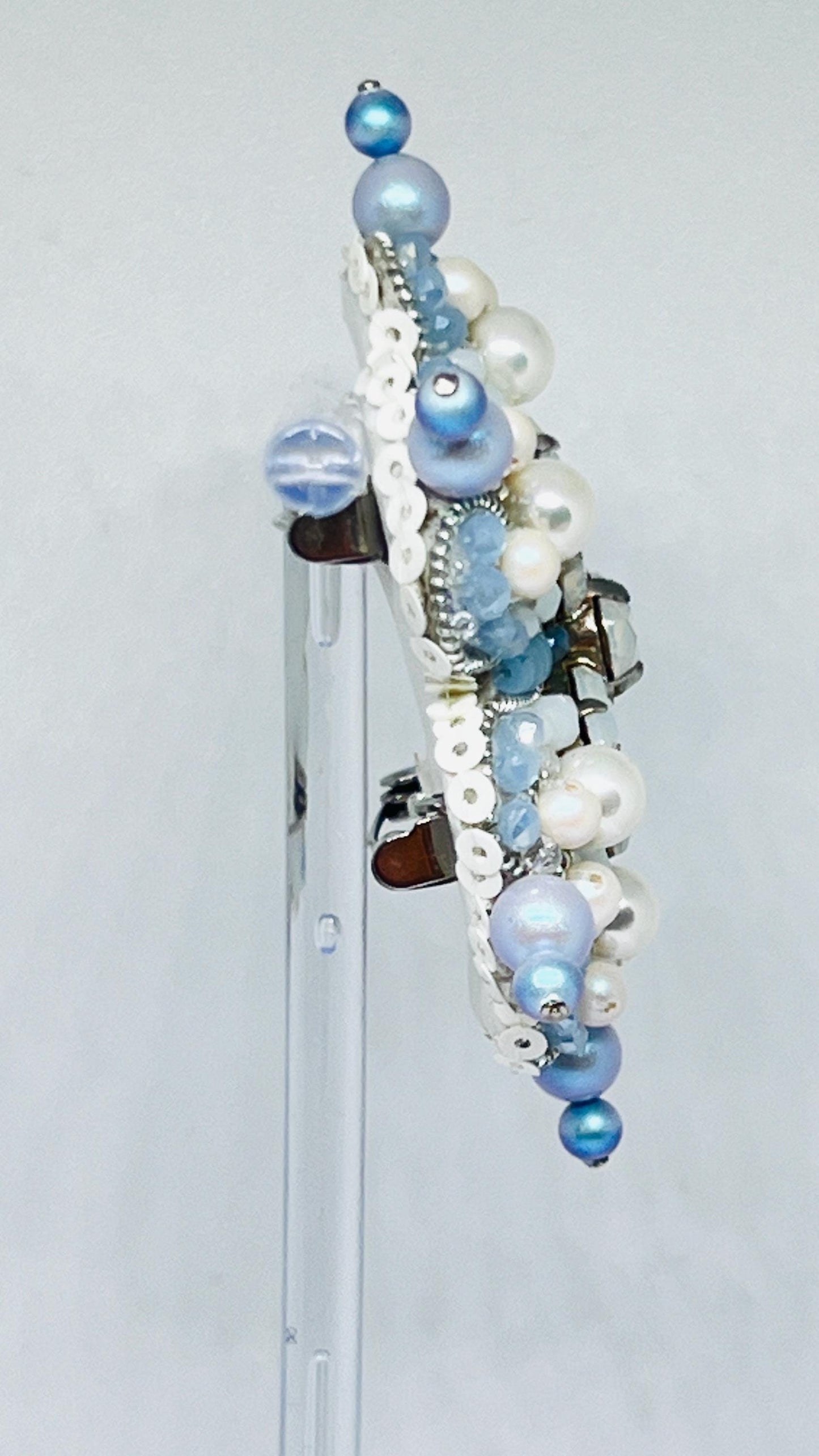 Handmade Crystal Snowflake Brooch - Elegant Winter Jewelry Accessory
