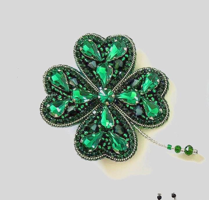 Handmade Green Crystal Clover Brooch: Lucky Beaded Pin