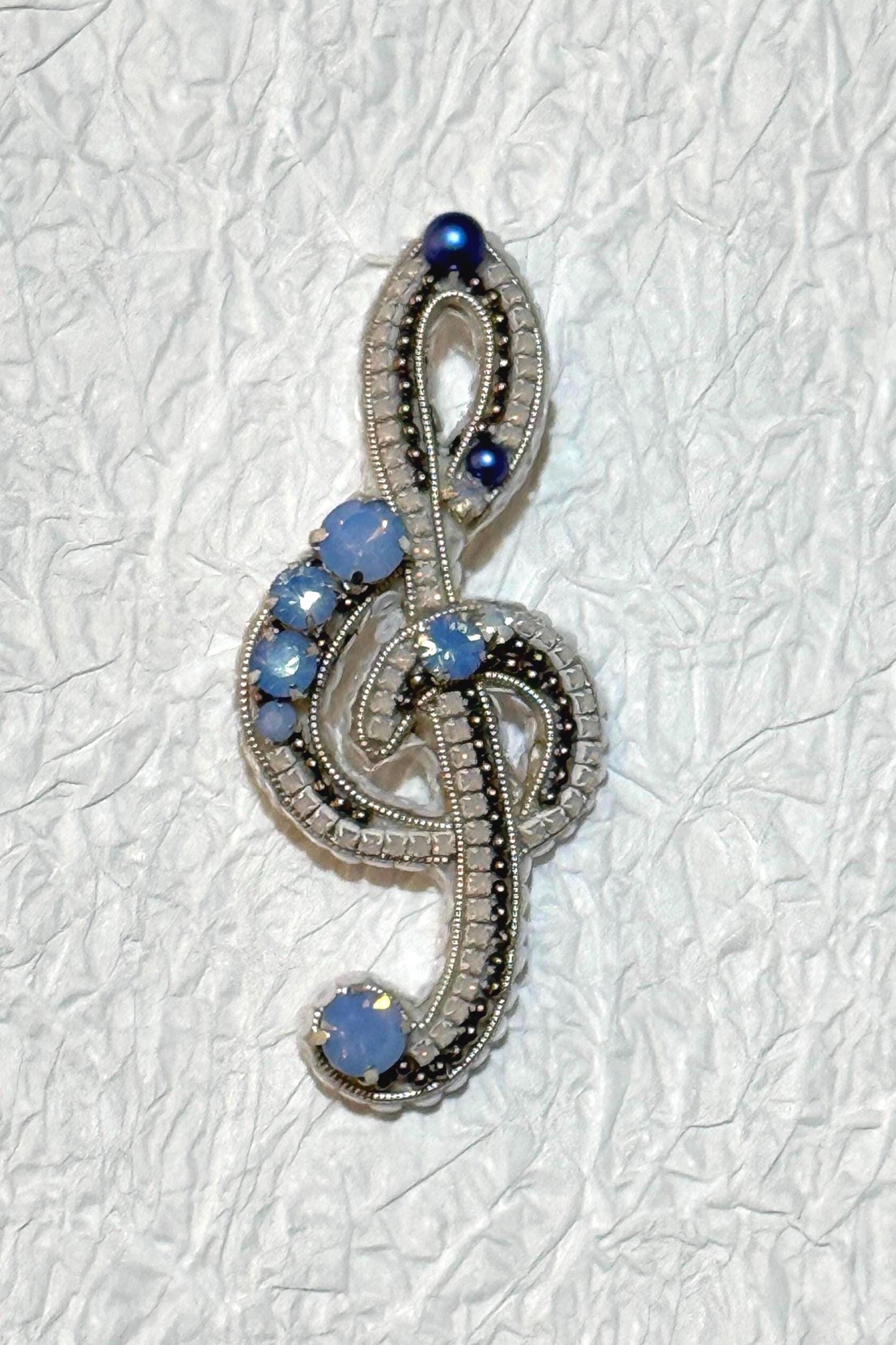 Handmade Beaded Treble Clef Brooch: Blue Silver Music Jewelry