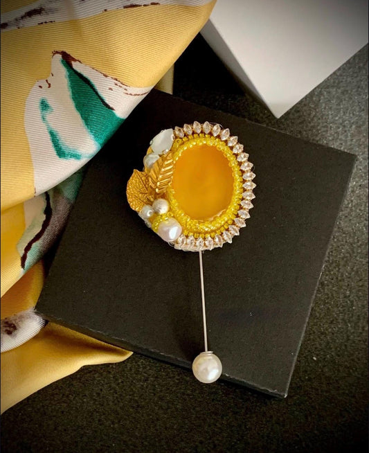 Elegant Yellow Agate Pin Brooch with Pearl and Crystal Details
