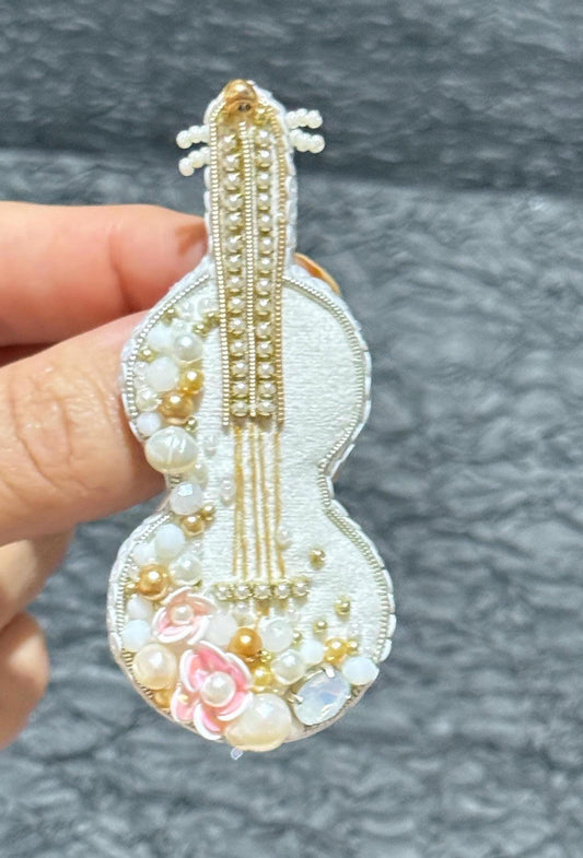 Handmade Beaded Violin Brooch: Pearl & Crystal Musical Pin