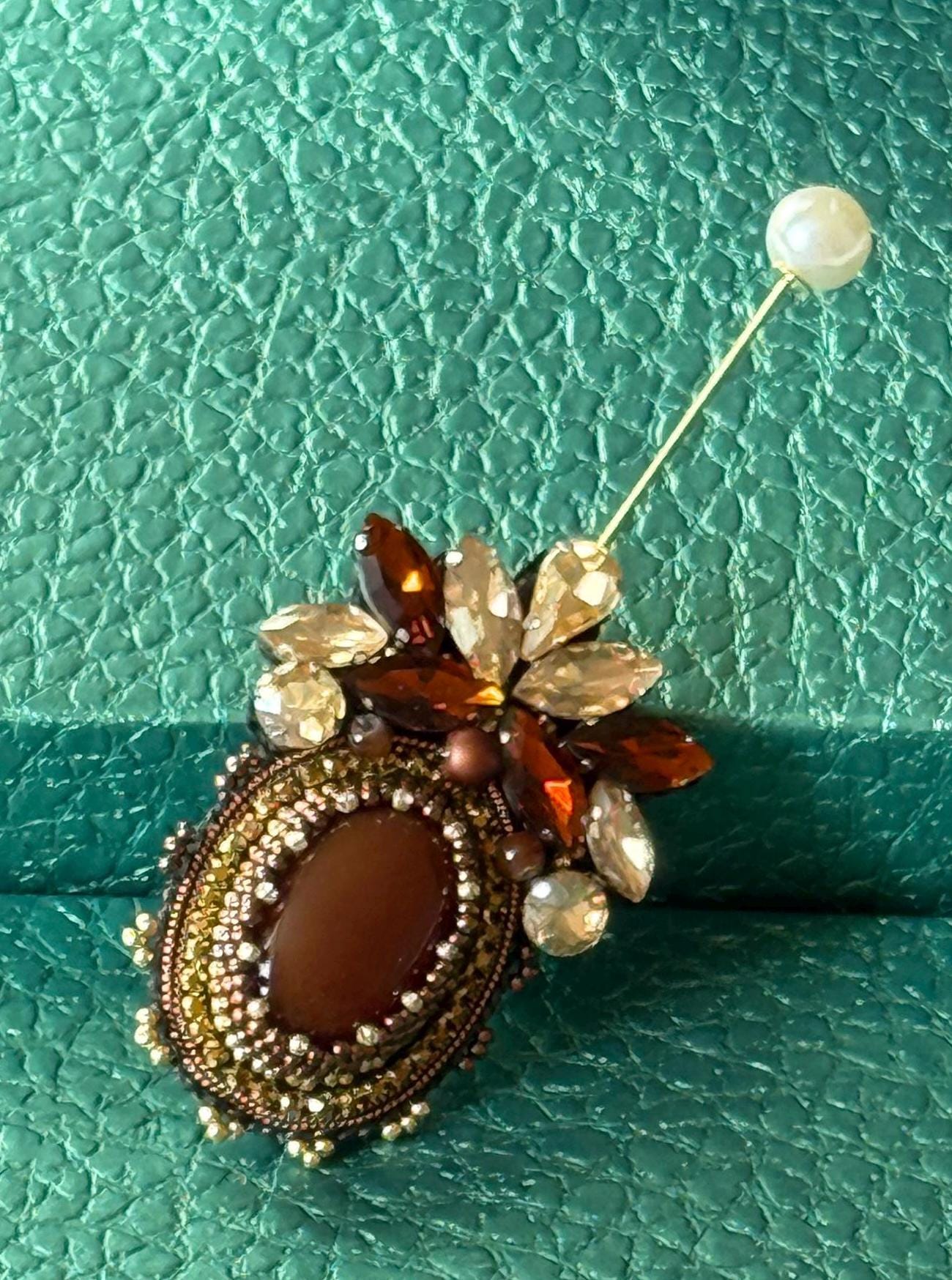 Handmade Brown Agate Brooch – Elegant Statement Jewelry