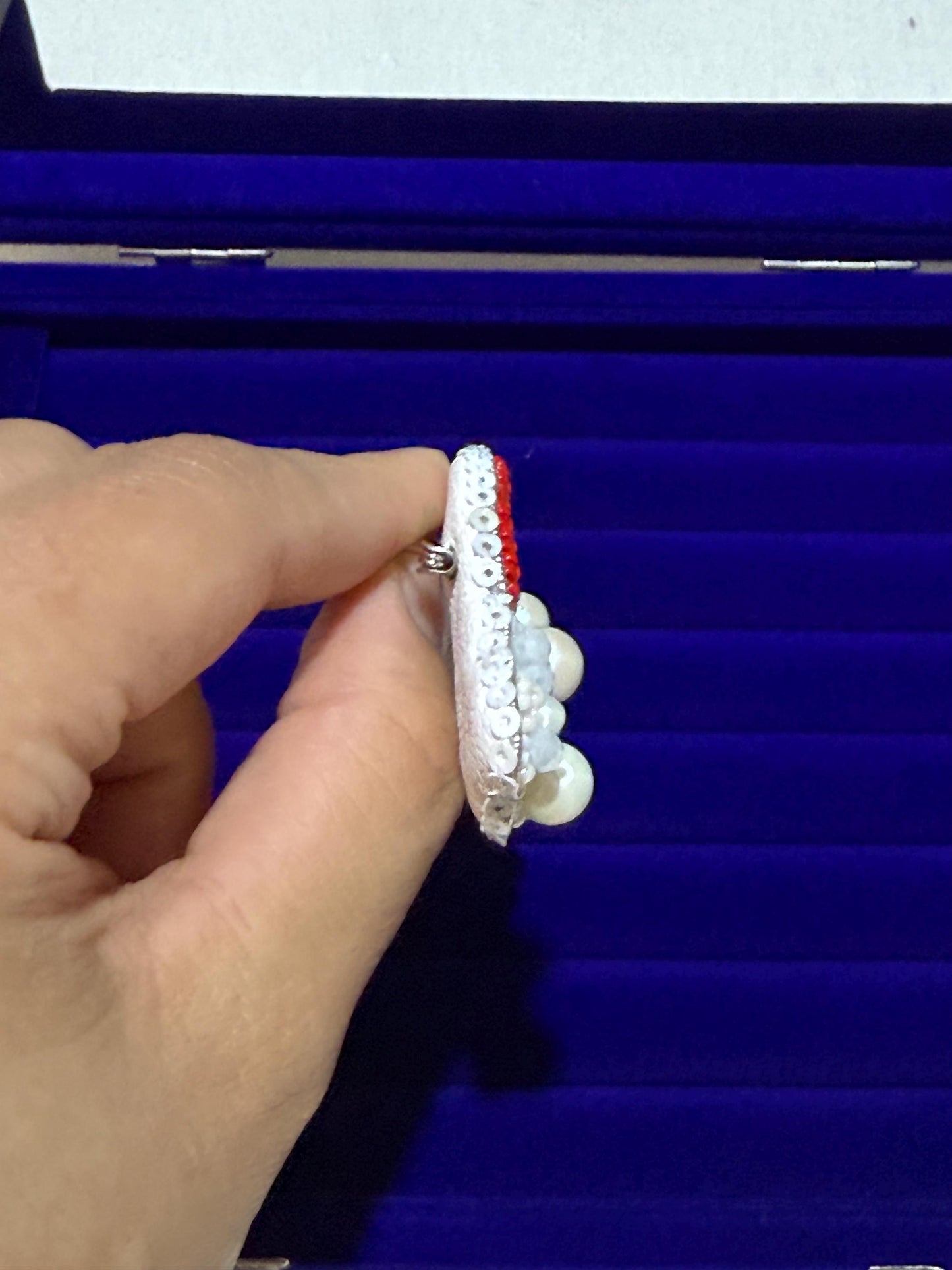 Handmade Beaded Rainbow Brooch – Pearl Cloud LGBTQ Pride Pin