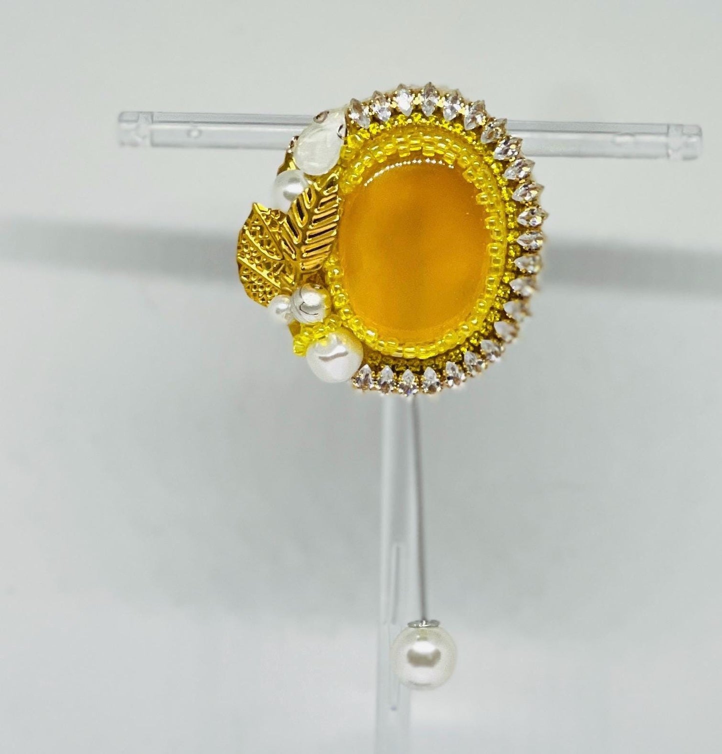 Elegant Yellow Agate Pin Brooch with Pearl and Crystal Details