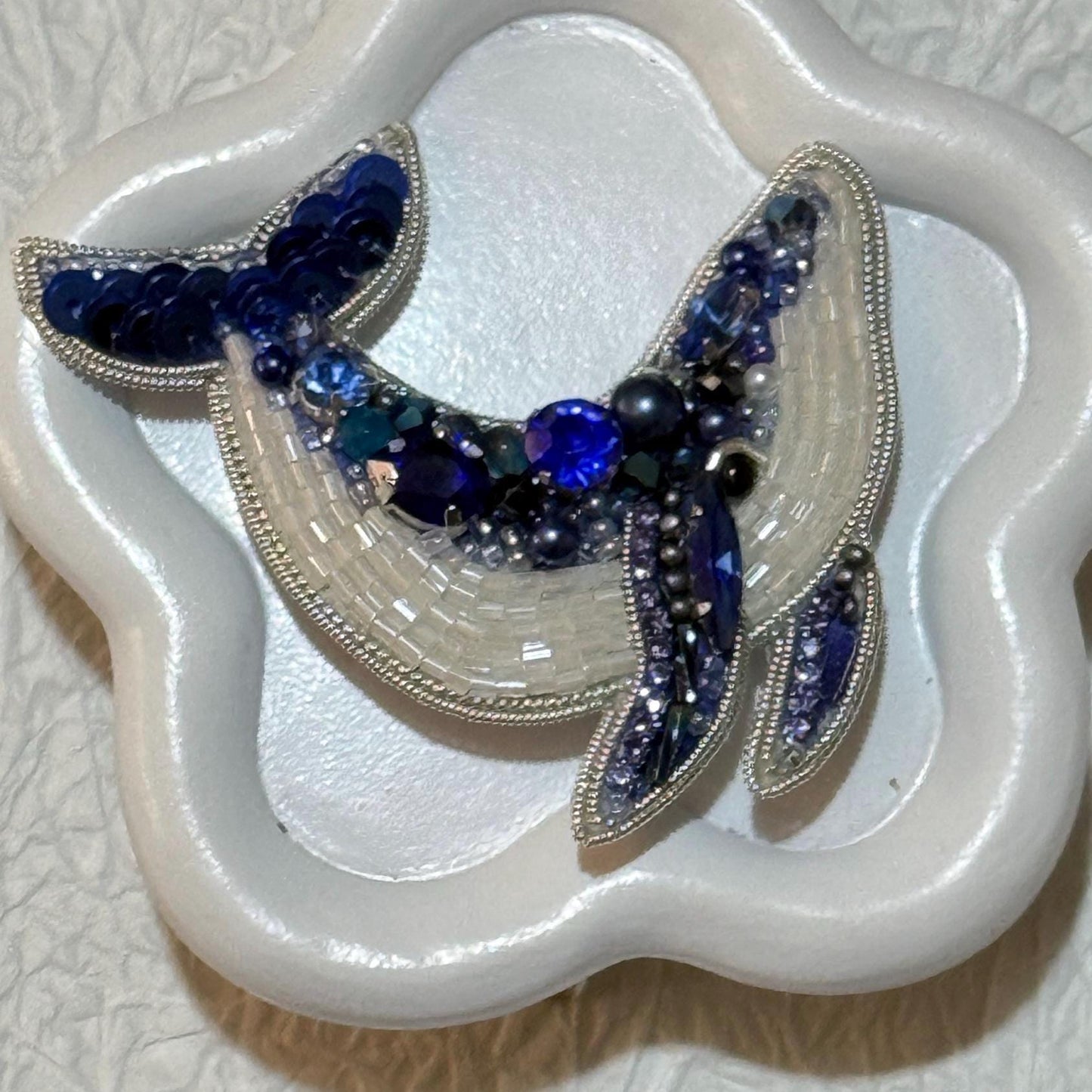 Handmade Beaded Whale Tail Brooch: Ocean-Inspired Crystal Pin