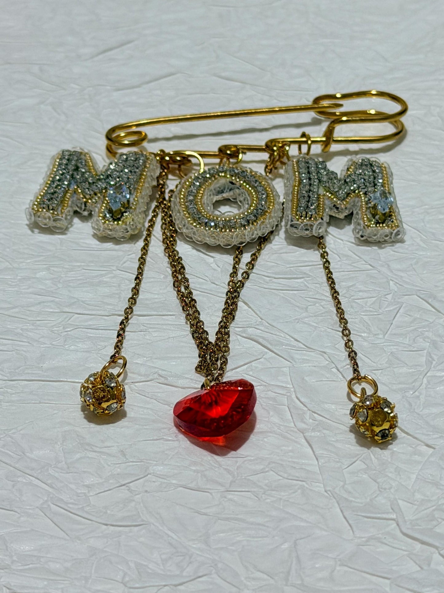Handmade Beaded MOM Brooch – Crystal Heart, Gold Tone Pin
