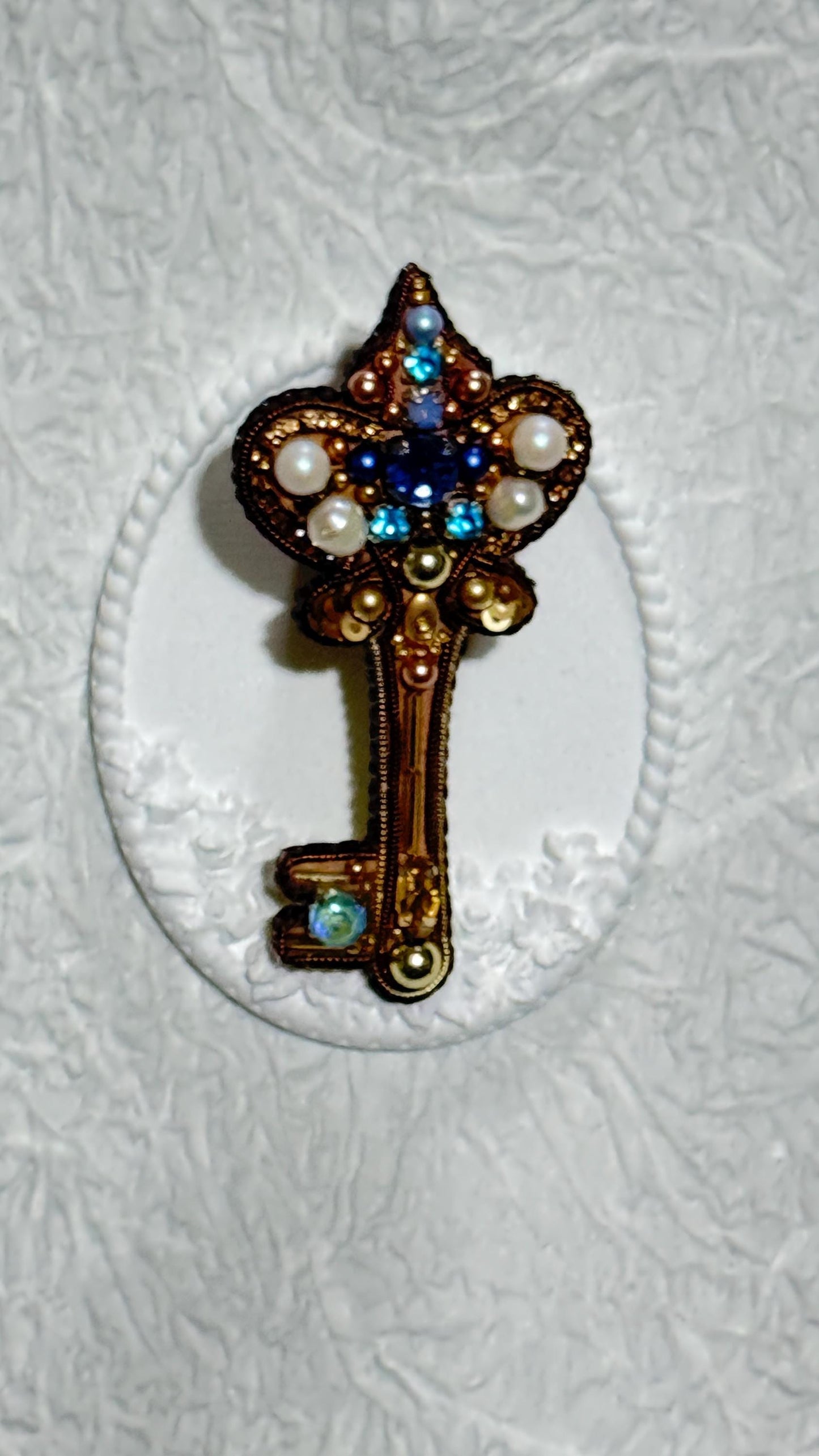 Handmade Beaded Key Brooch: Vintage-Inspired Pearl & Crystal Pin