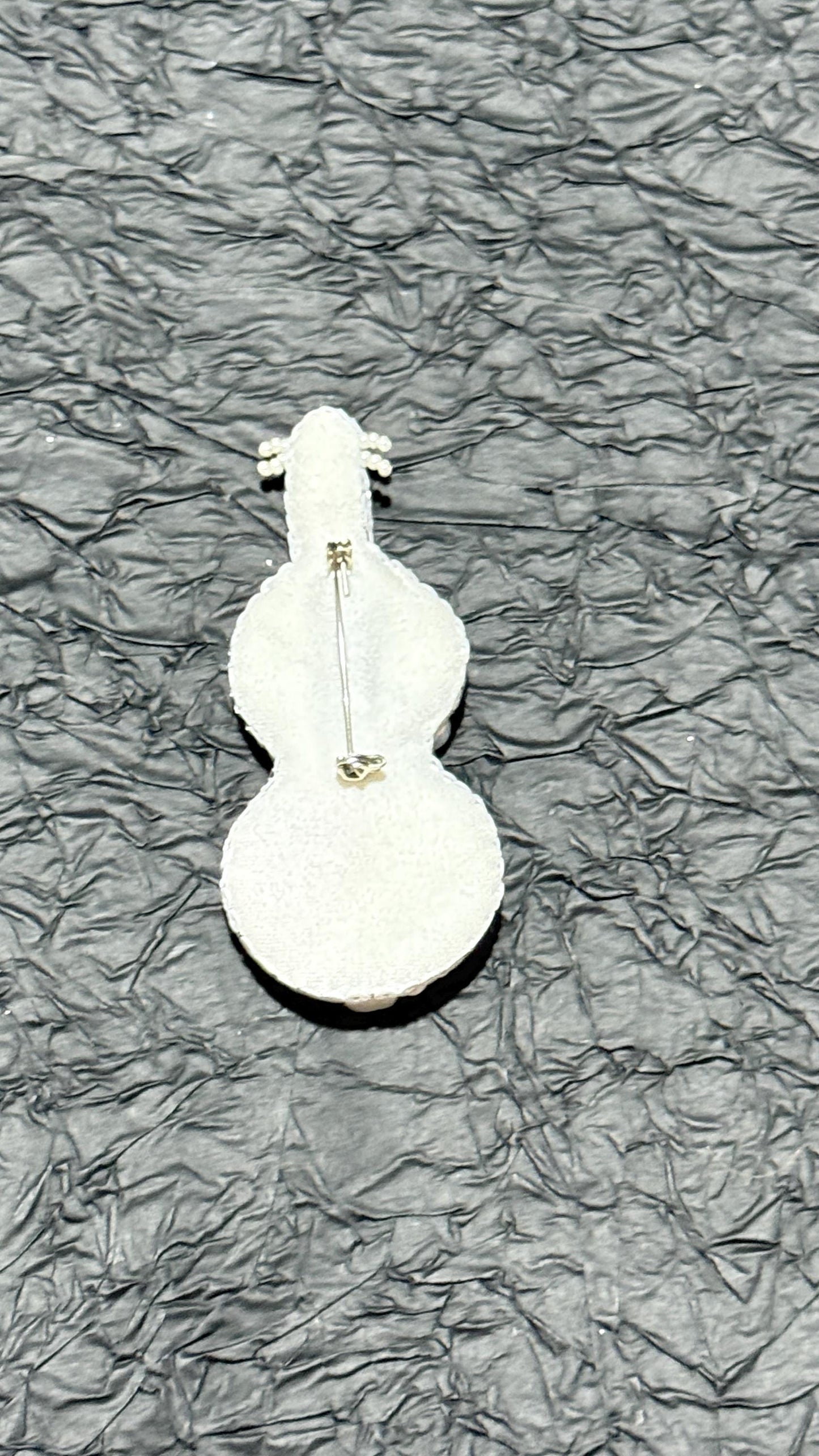 Handmade Beaded Violin Brooch: Pearl & Crystal Musical Pin