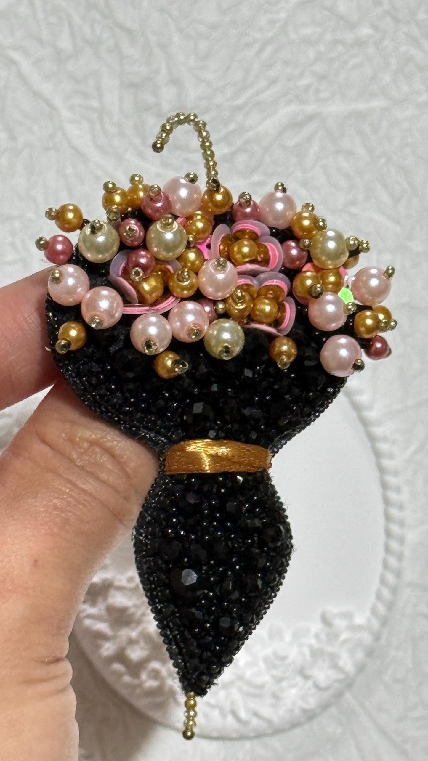 Elegant Black Pearl Beaded Bouquet Brooch