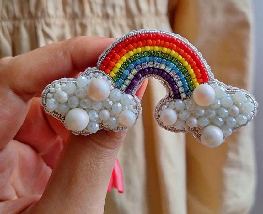 Handmade Beaded Rainbow Brooch – Pearl Cloud LGBTQ Pride Pin