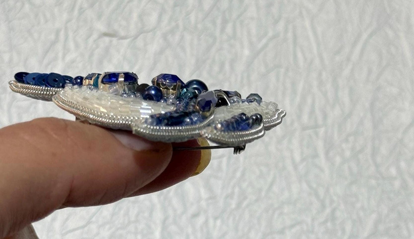 Handmade Beaded Whale Tail Brooch: Ocean-Inspired Crystal Pin