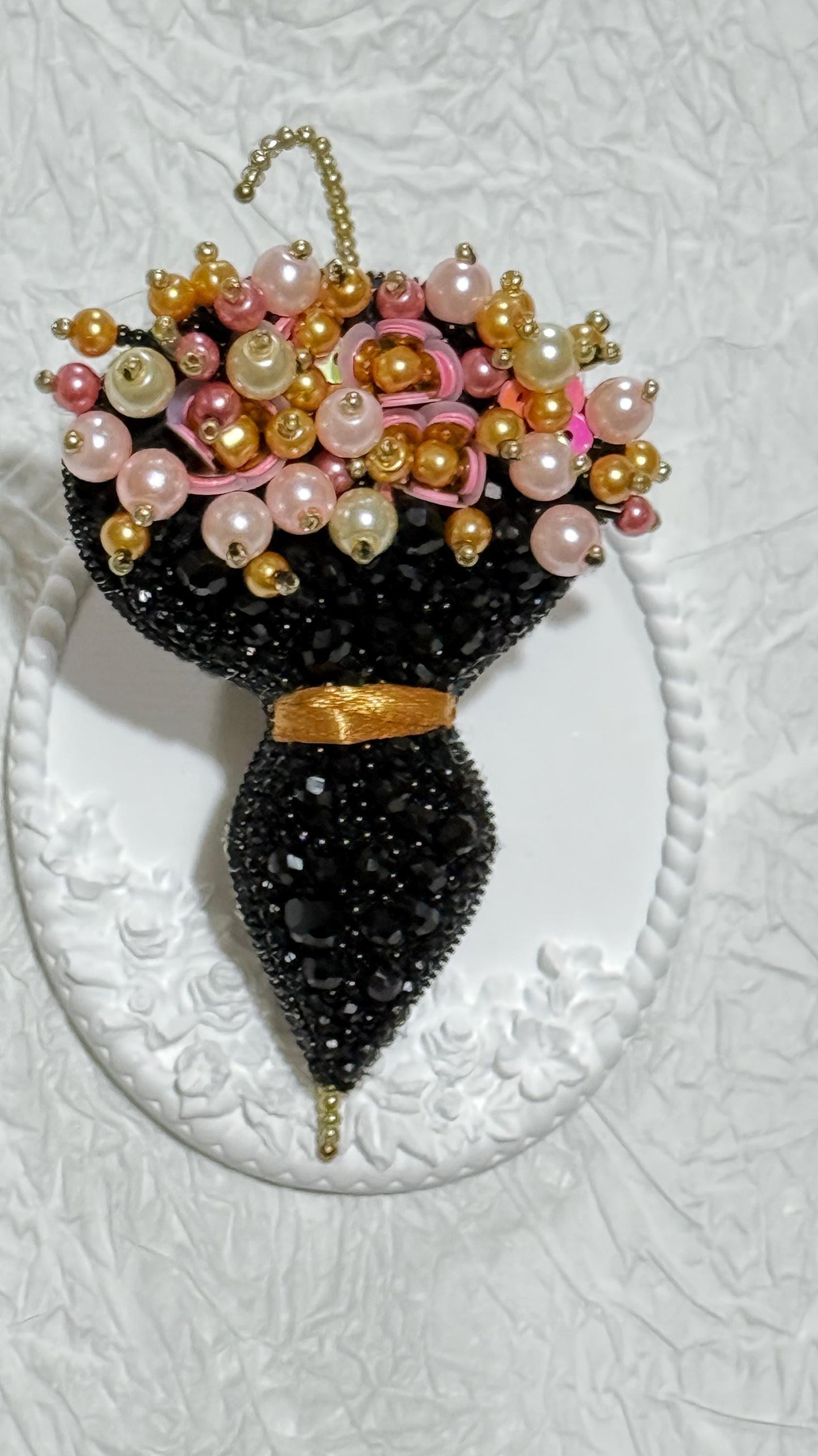 Elegant Black Pearl Beaded Bouquet Brooch