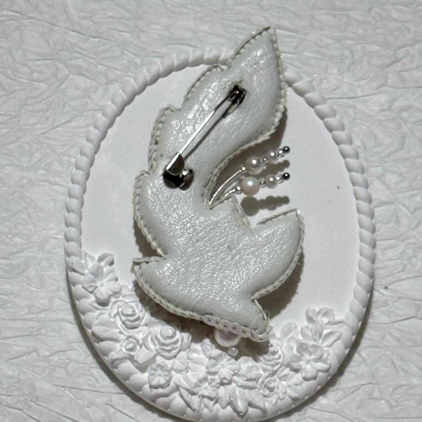 Handmade Beaded Feather Brooch: Pearl & Crystal Wedding Pin