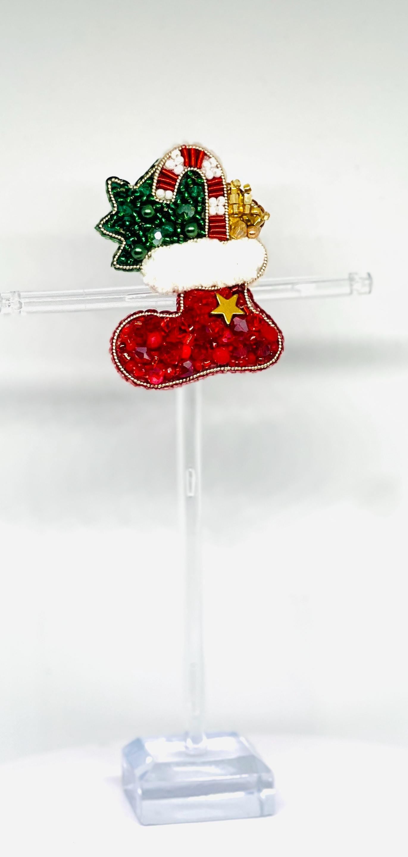 Handmade Beaded Christmas Stocking Brooch – Festive Accessories for Holiday Outfits and Gifts